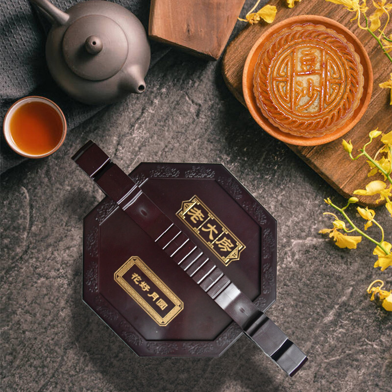 老大房 花好月圓 廣式月餅提籃禮盒 12餅5味 1.5kg包裝禮盒產(chǎn)品包裝創(chuàng)意設計欣賞(圖3)