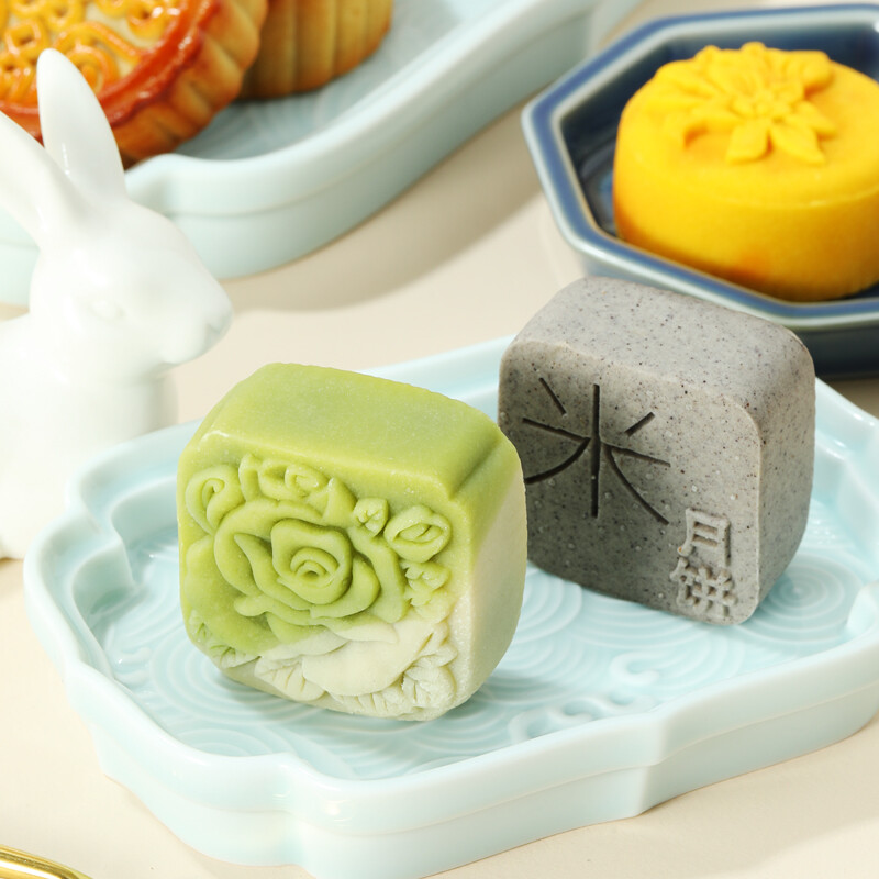 weiziyuan 味滋源 月上好運 廣式月餅禮盒  8餅8味 520g包裝禮盒產品包裝創意設計欣賞(圖3)