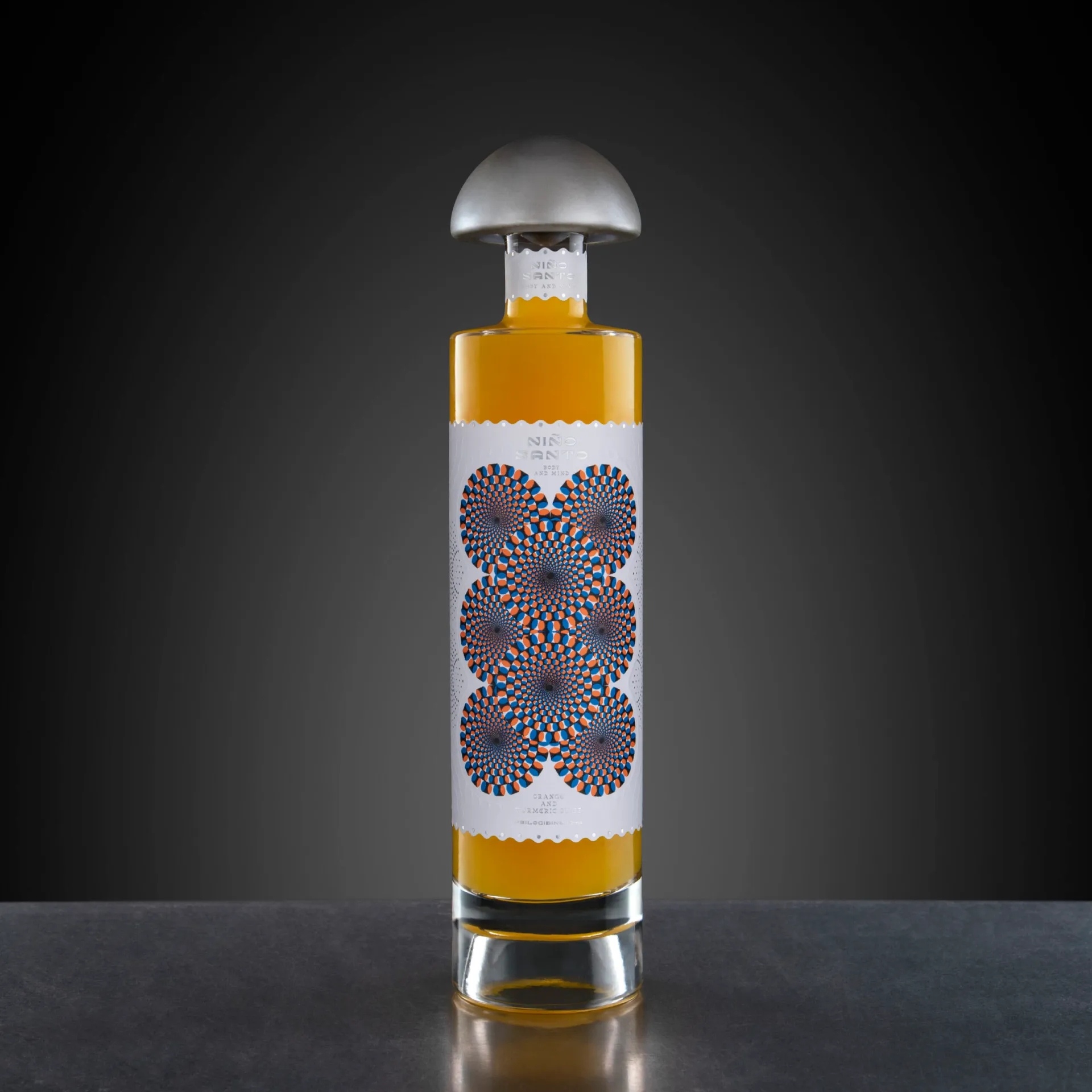 增強視覺感的雞尾酒包裝瓶設計欣賞(圖1)