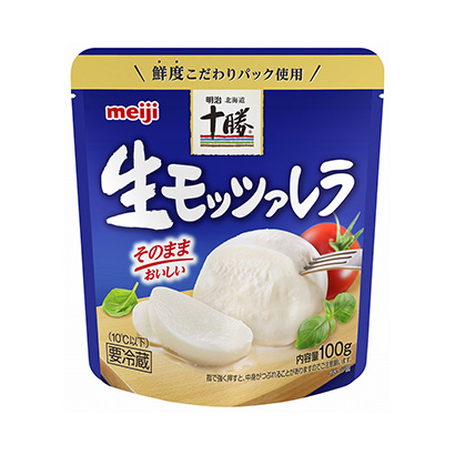 明治北海道十勝生莫扎雷拉明治乳制品包裝設計(圖1)